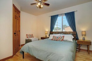 4 bedrooms, iron/ironing board, travel cot, free WiFi