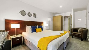 1 bedroom, WiFi, bed sheets