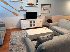 TV connectée, lecteur de DVD, vidéothèque