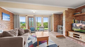 TV, fireplace, DVD player, stereo