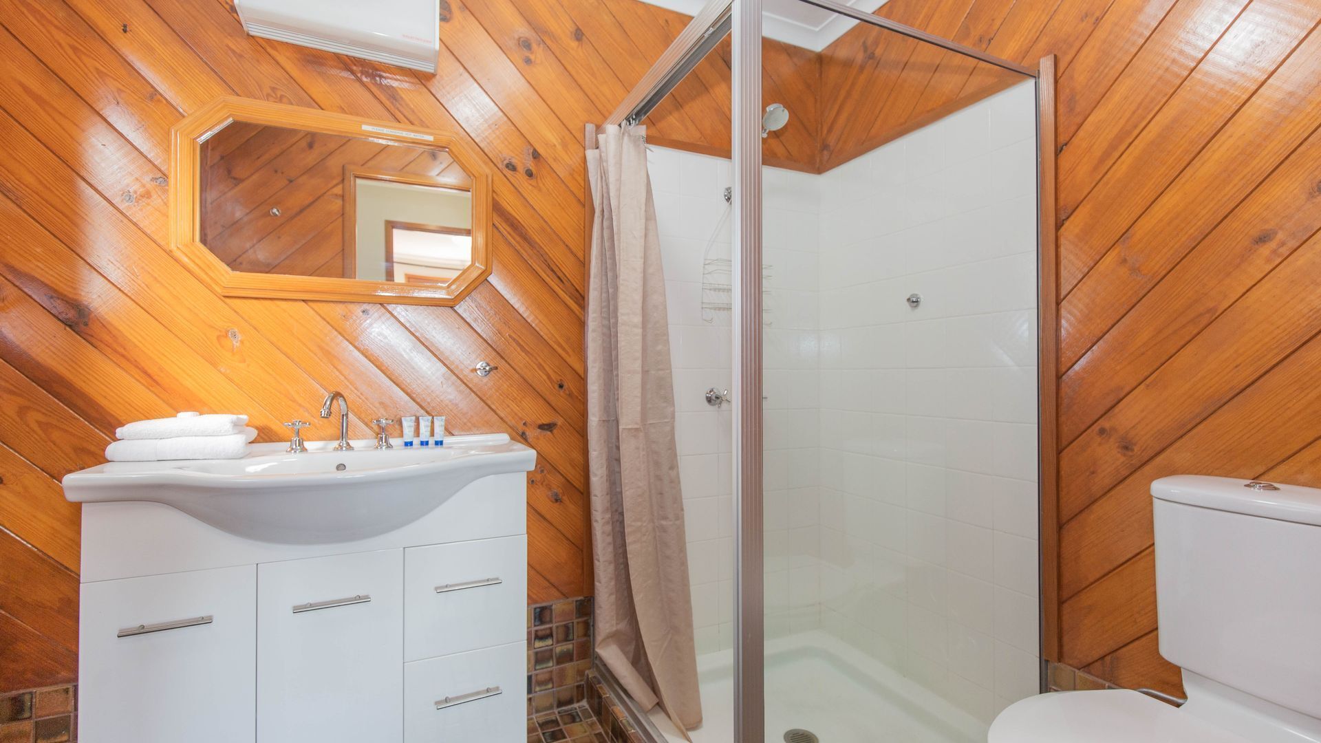 Winterwood - 9 Camira Avenue — image 12