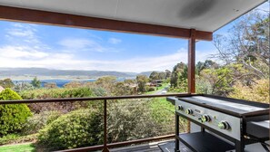Property grounds - Winterwood - 9 Camira Avenue (East Jindabyne)