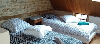 A journey through the vineyards, 17 kms from Beaune