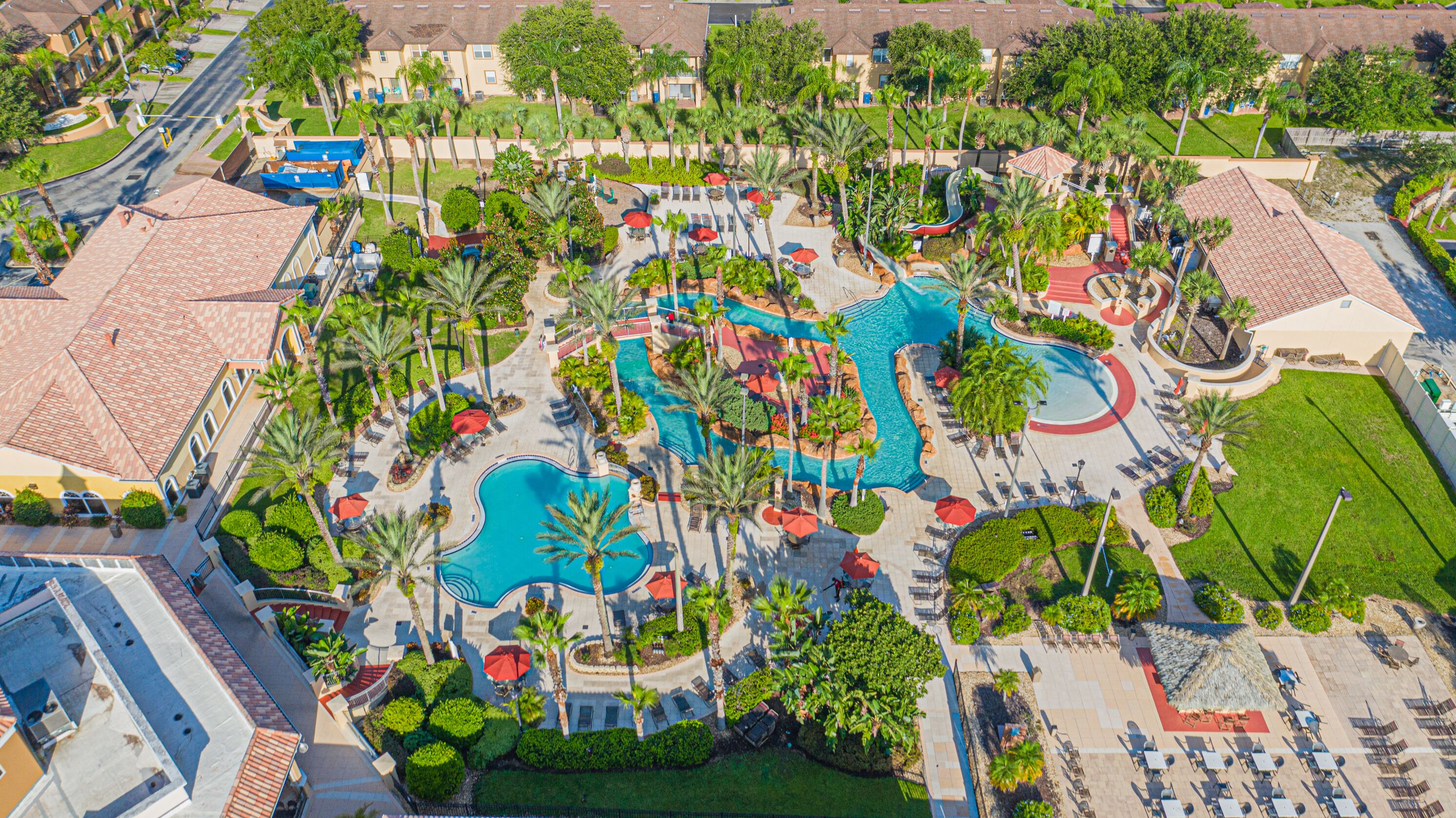 Themed Townhouse at Regal Palms offers a Lazy River, Bar, Restaurant and Spa