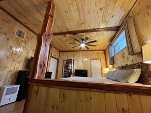 2 bedrooms, in-room safe, free WiFi, bed sheets