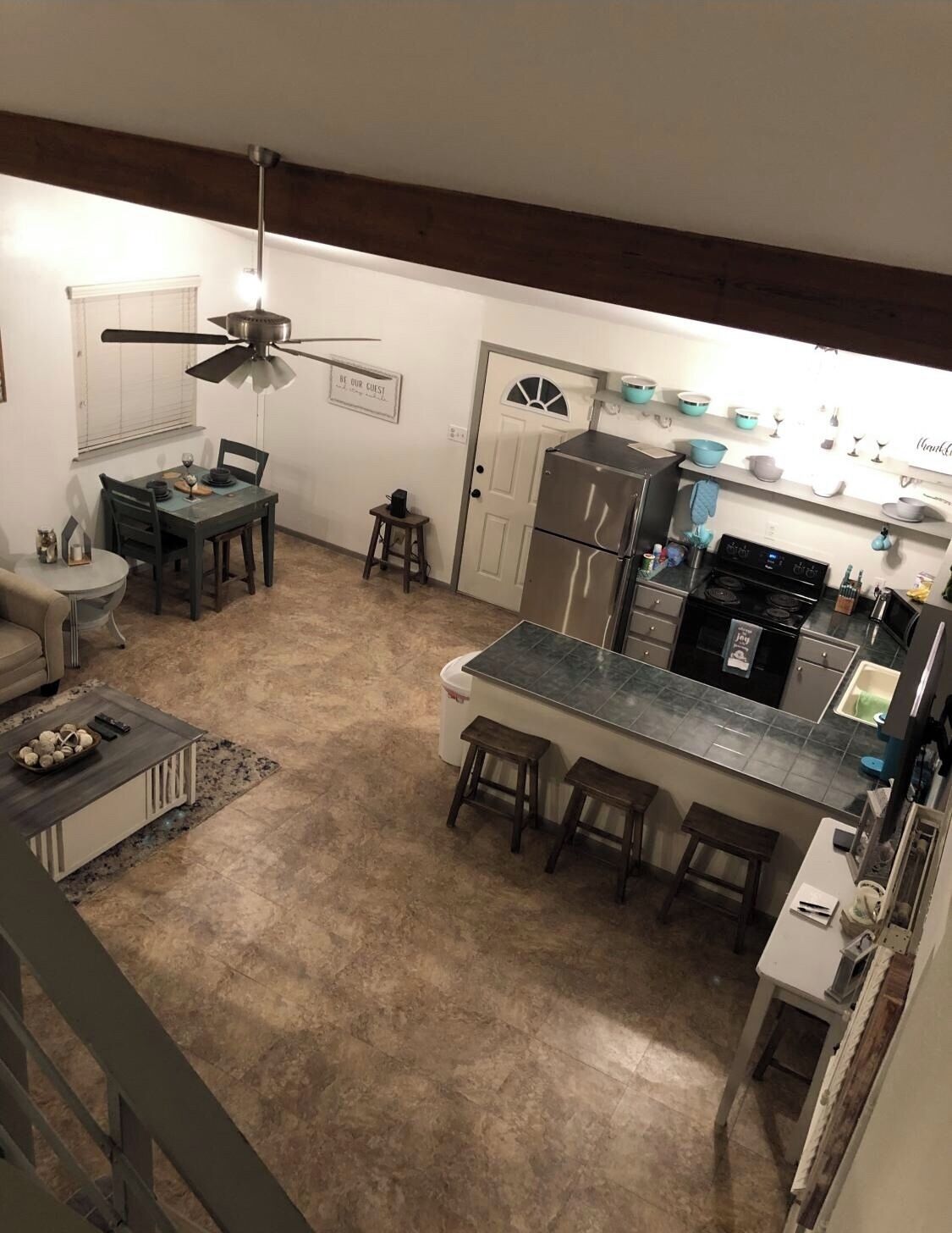 冰箱、微波炉、烤箱、炉灶