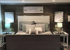 1 habitación, tabla de planchar con plancha, wifi gratis y ropa de cama 