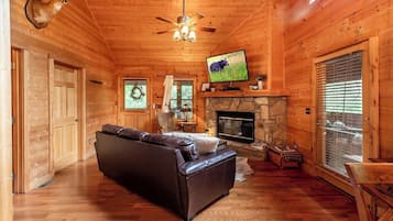 TV, fireplace, table football, streaming services