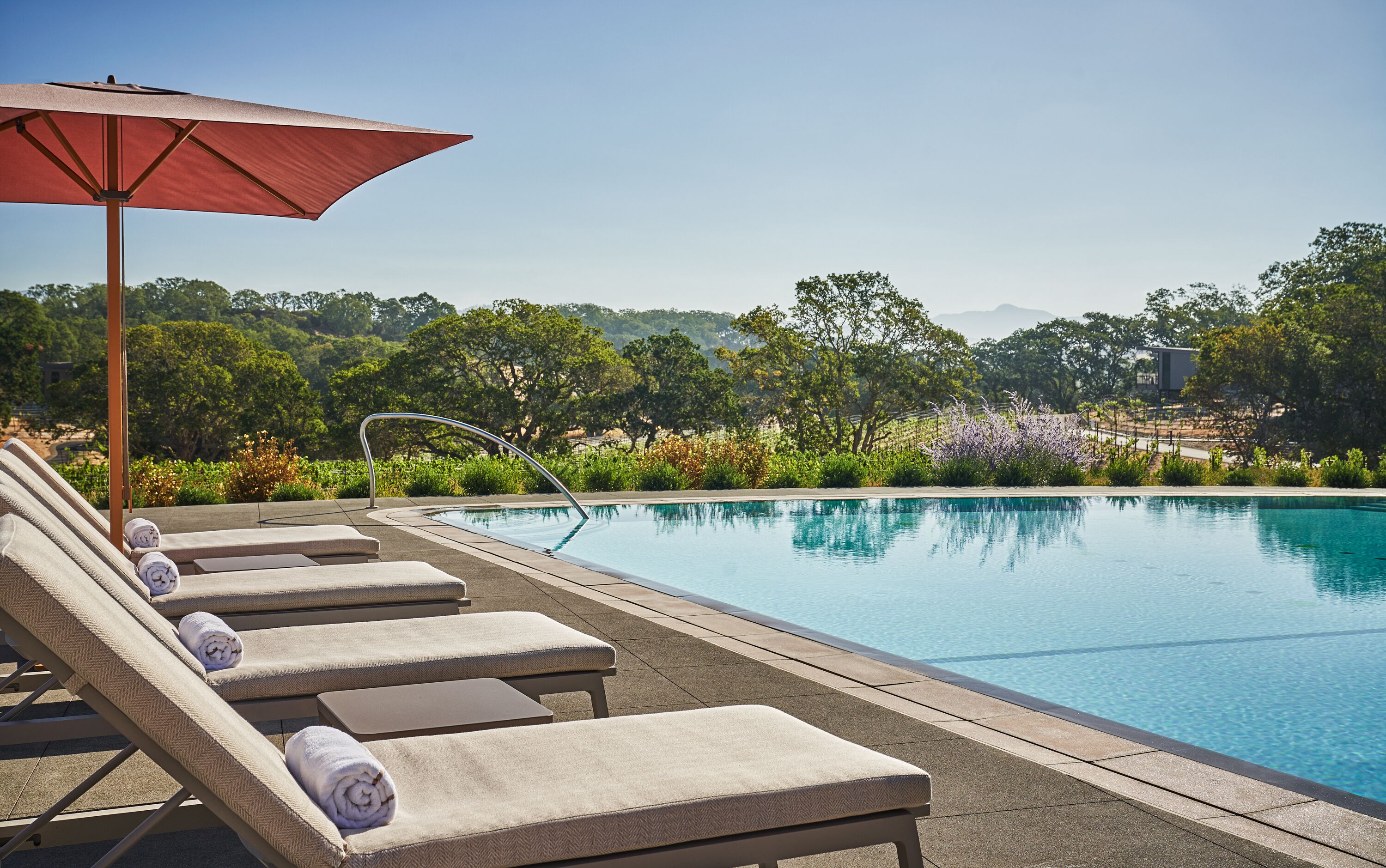 2 outdoor pools, open 7:00 am to 10:00 pm, pool cabanas (surcharge)