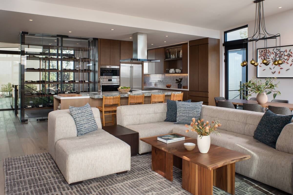 1 bedroom, egyptian cotton sheets, premium bedding, minibar