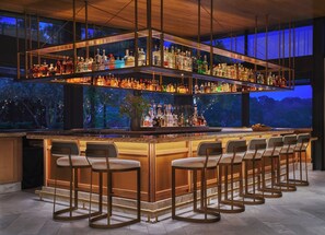 2 bars/lounges, poolside bar - Montage Healdsburg (Healdsburg)