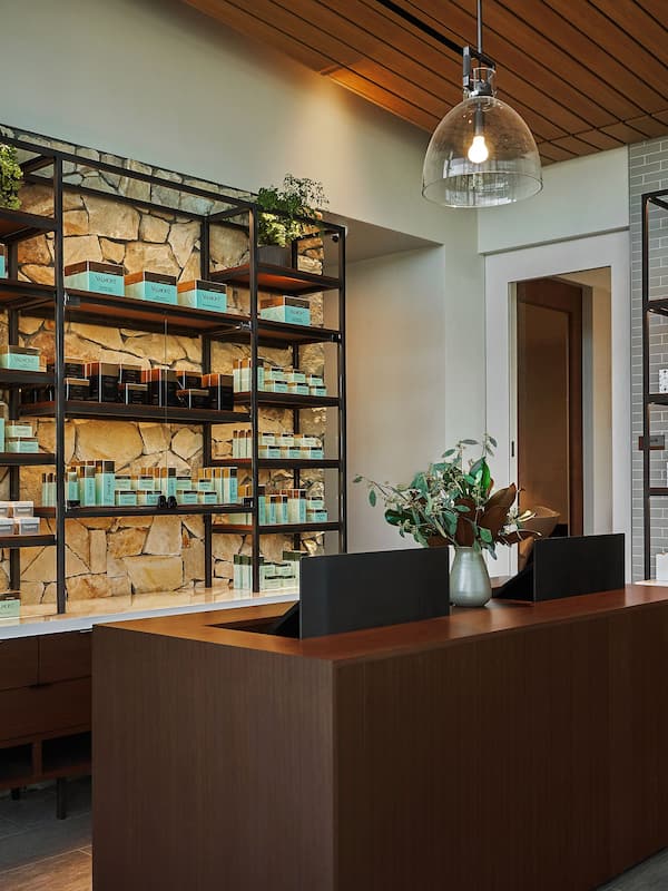 Couples treatment rooms, sauna, steam room, body treatments