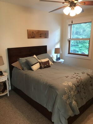 3 Schlafzimmer, Schreibtisch, kostenloses WLAN, Bettwäsche