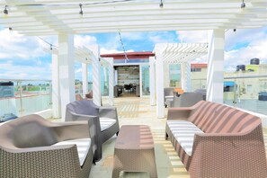 Terrace/patio - Cozy room for rent in RIG Puerto Malecon hotel (Santo Domingo)