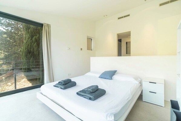 3 Schlafzimmer, Bügeleisen/Bügelbrett, Reisekinderbett, kostenloses WLAN