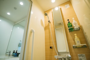 Japanese Western Style Family Room, Non Smoking | Bathroom shower