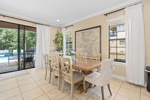 5-bedroom ALL SUITES PET FRIENDLY Luxury home Minutes to DISNEY & THEME PARKS