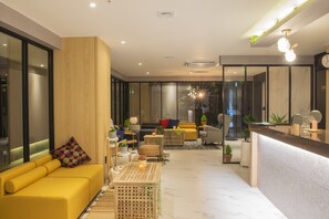 Lobby - Gray 195 (Gimhae)