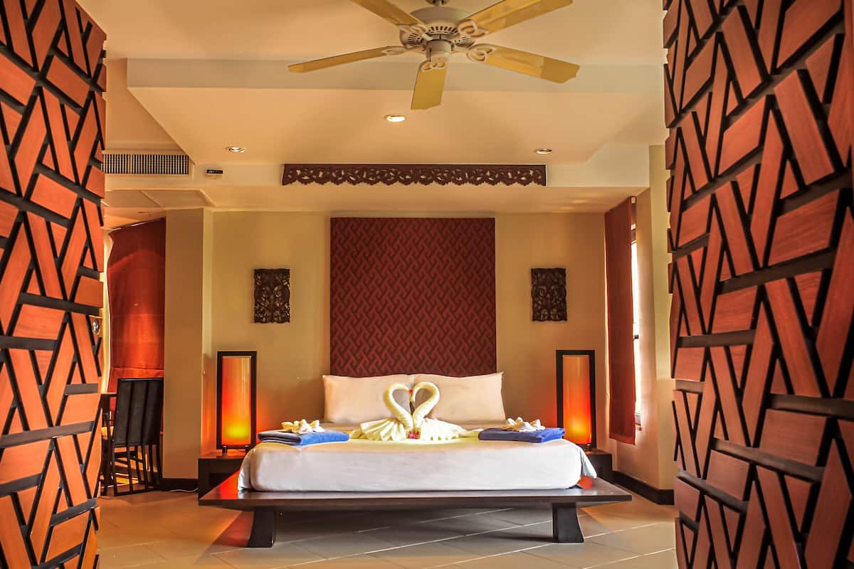 2 Bedroom Grand Garden View | ตู้นิรภัยในห้องพัก, ห้องเก็บเสียง, เตียงเสริม/เปล, Wi-Fi ฟรี