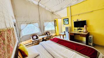 Maharaja Group Tent | Free WiFi