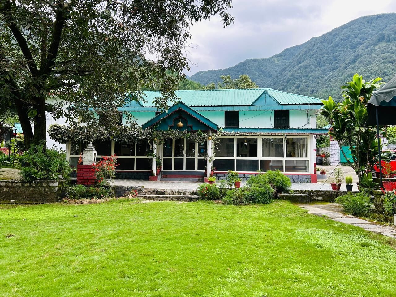 Fachada de la propiedad