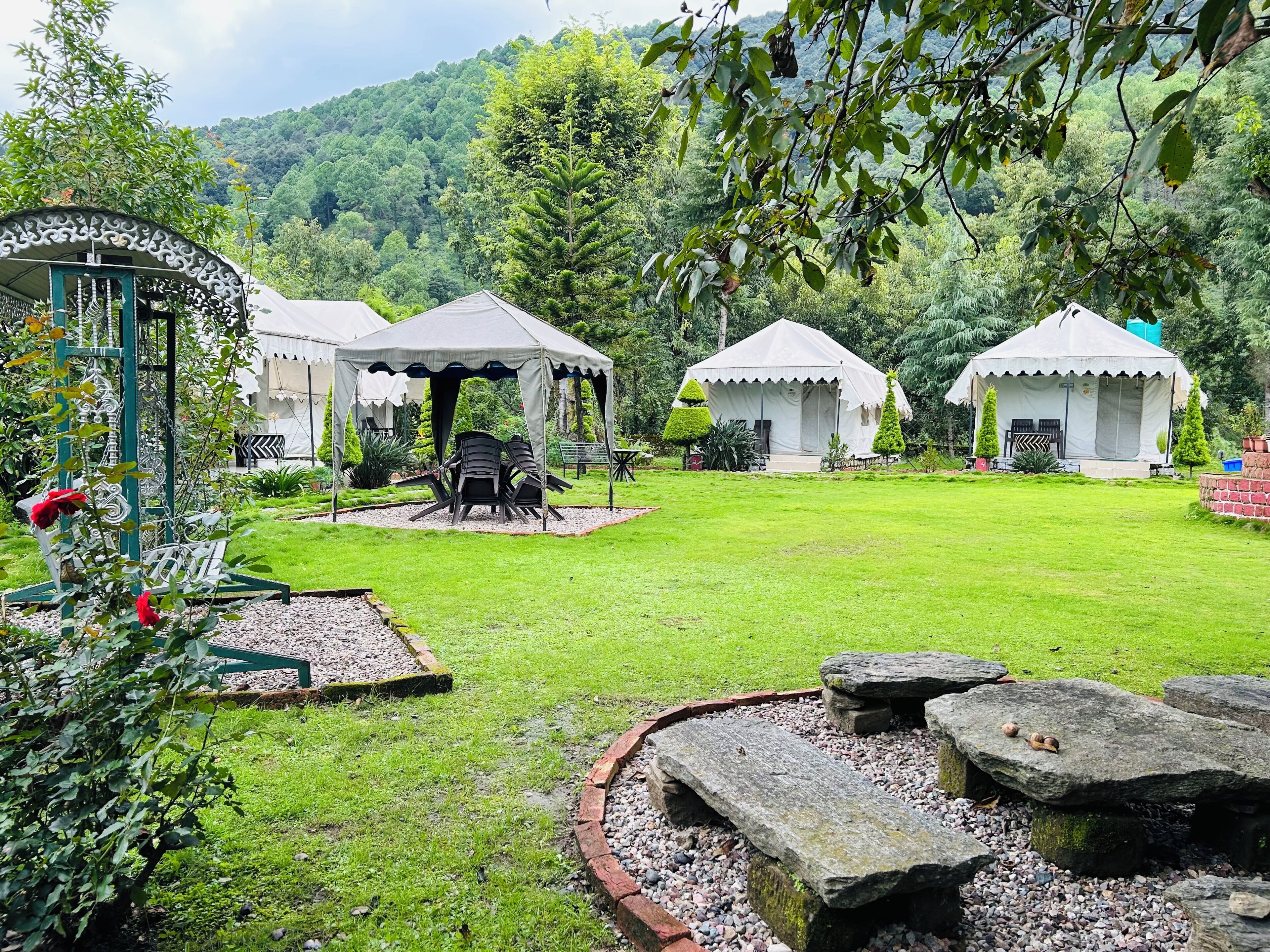 Luxury Swiss Cottage Tent | Ilmainen Wi-Fi