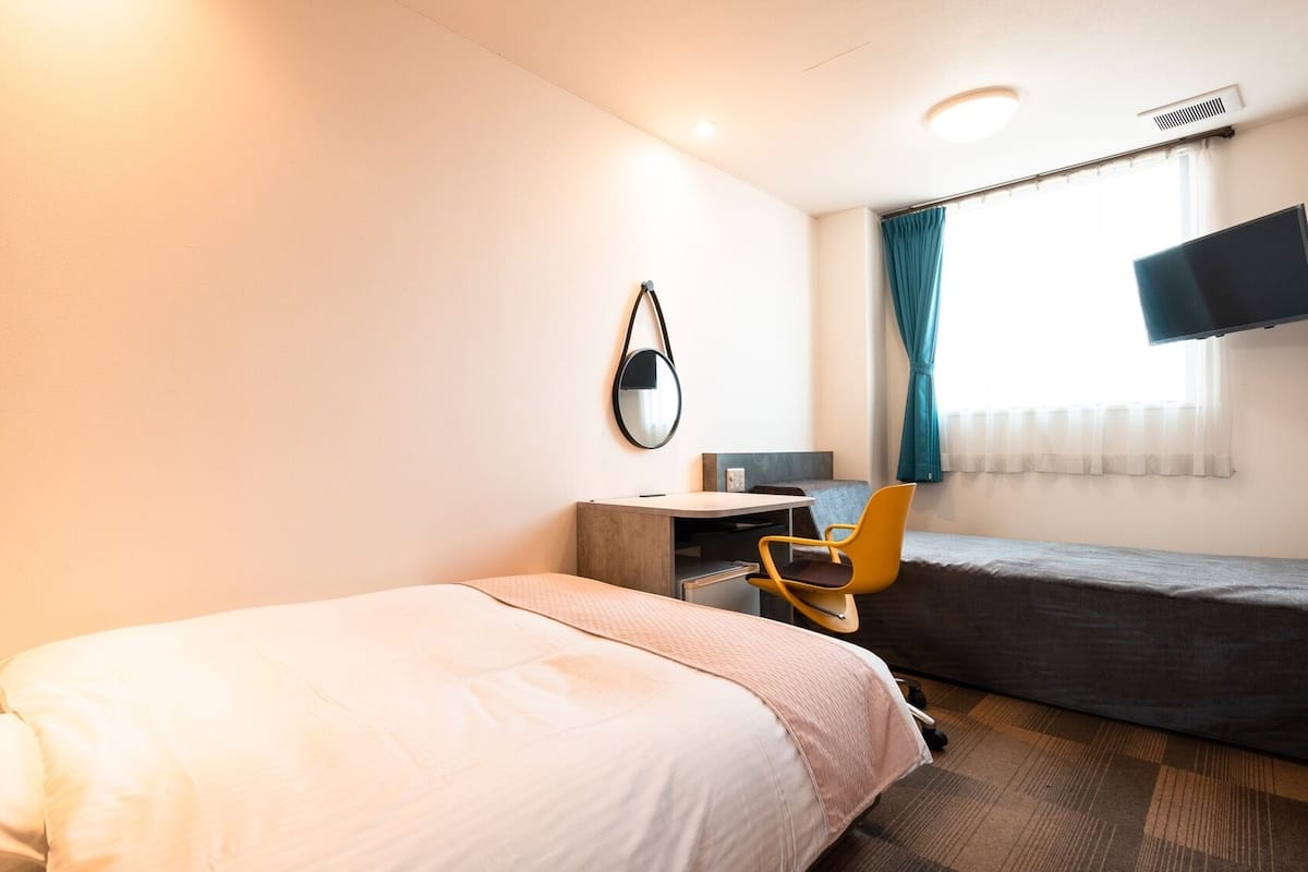 Wi-Fi de cortesia, roupa de cama