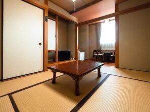 Free WiFi, bed sheets - Business Hotel Hane Ise Inter (Ise)