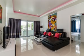 4-Bedrooms Villa with Private Pool | Living area