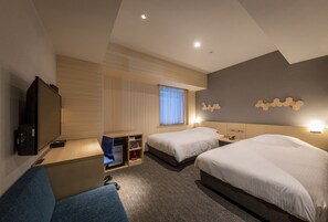 Caja de seguridad en la habitación y escritorio