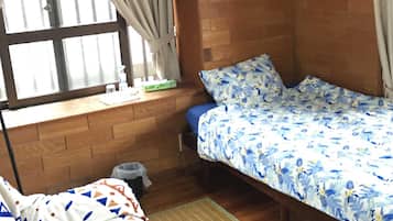 Basic Single Room, Non Smoking, Shared Bathroom | Iron/ironing board, free WiFi