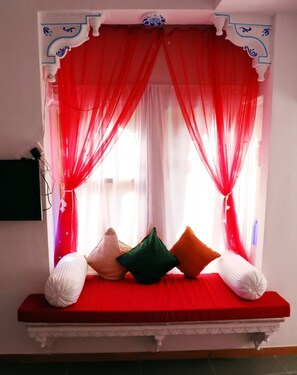 Superior Double Room - Hotel Dhola Ghat Haweli (Udaipur)