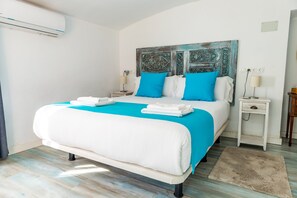 Dobbeltrom, hageutsikt (Azahar) | Sengetøy av topp kvalitet, dundyner, senger med overmadrass og minibar