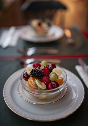 Desayuno a la carta (EUR 10 por persona) 