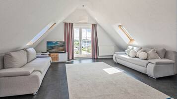 Fernseher, Kamin