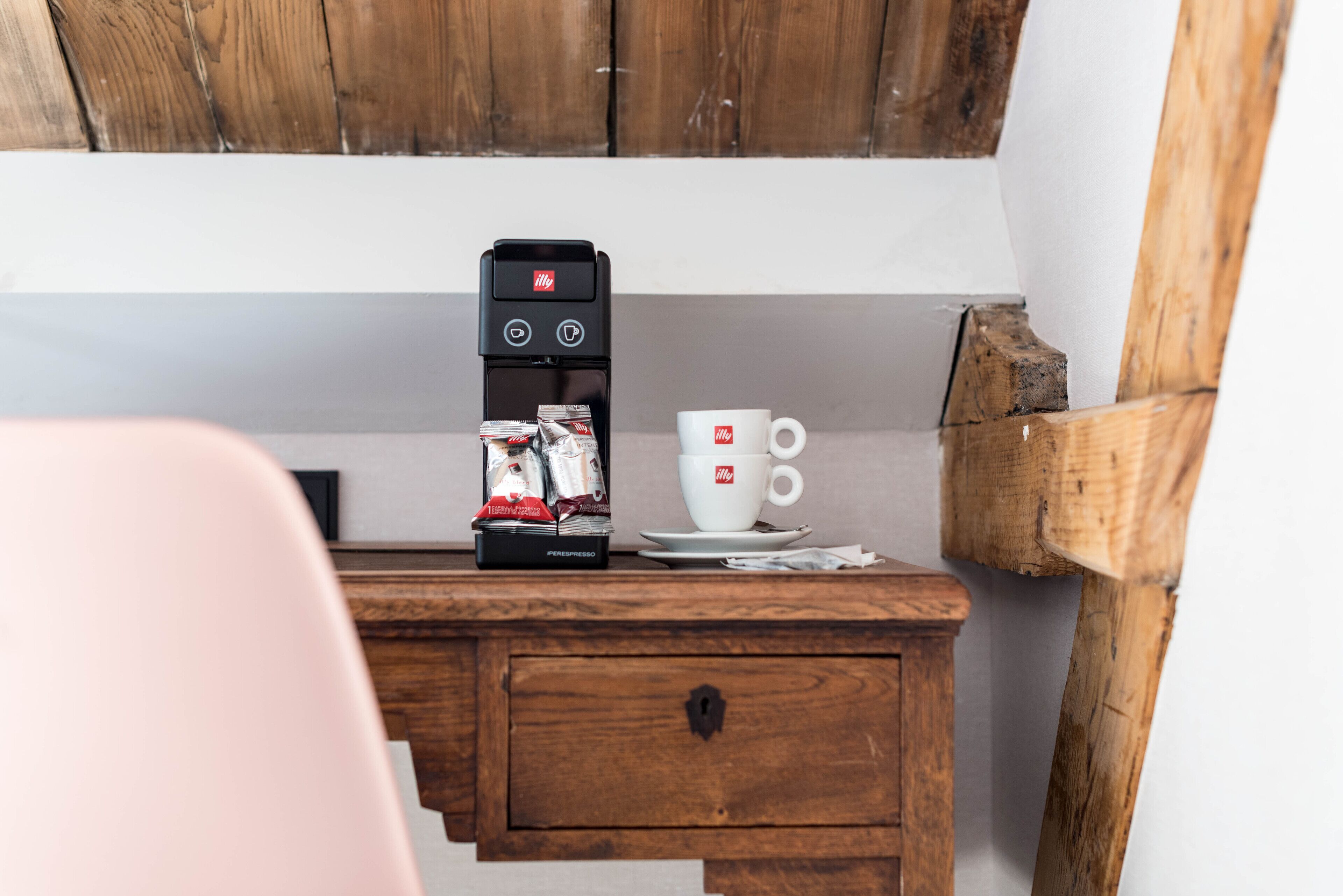 standard double room | coffee and/or coffee maker