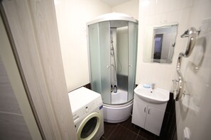 Standard Apartment | Bathroom