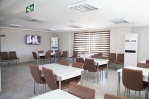 Bao gồm bữa sáng buffet hàng ngày 