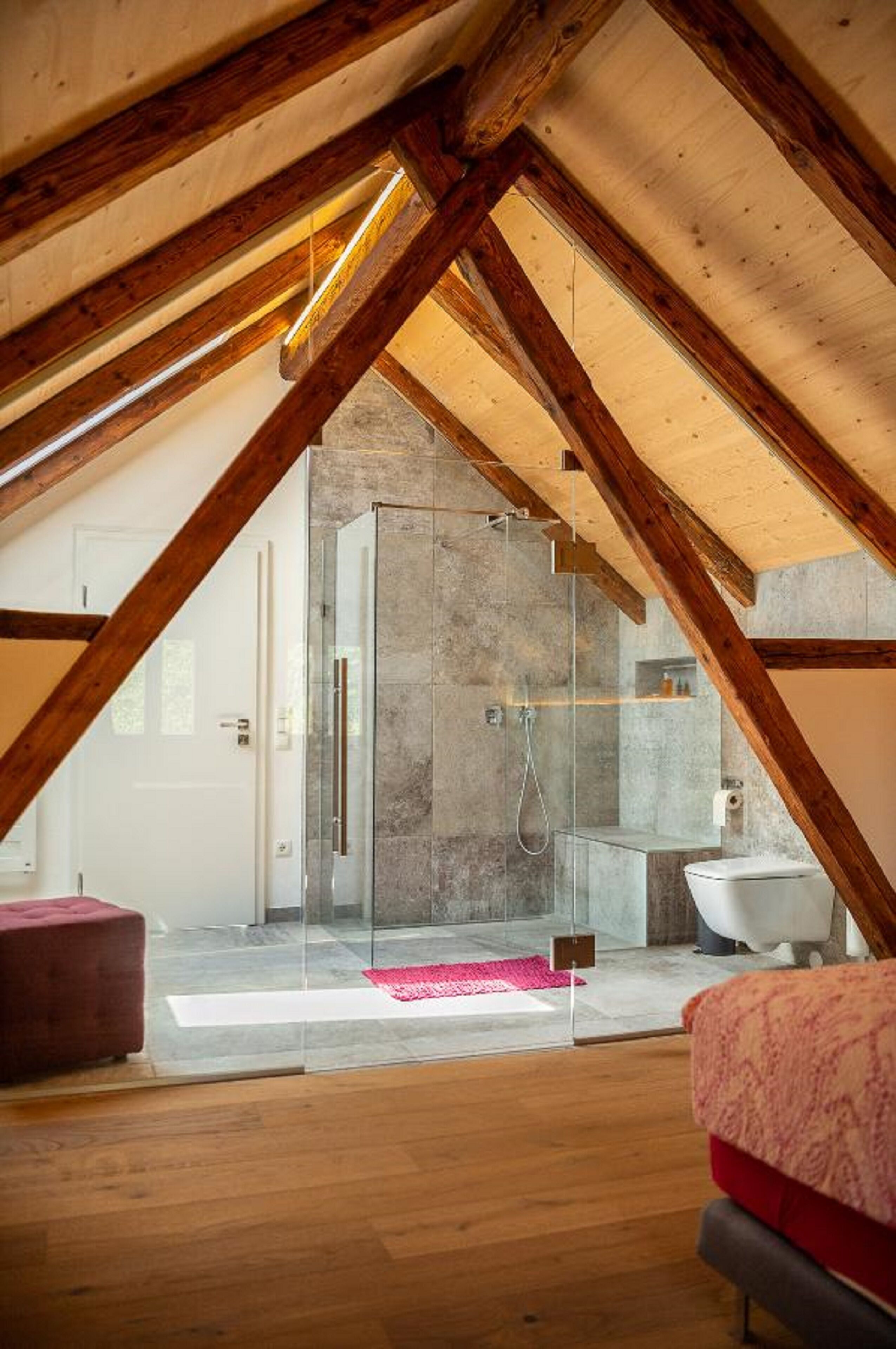 House | Bathroom | Shower, hair dryer, towels