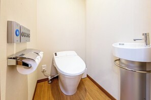 風筒、提供�毛巾