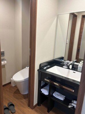 Hair dryer, towels - Standard 11 person Nonsmoking Room only Approx / Kyoto Kyōto (Kyoto)