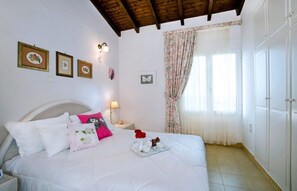5 chambres, coffres-forts dans les chambres, fer et planche Ă repasser