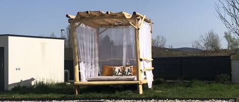 Piscina externa, piscina aquecida