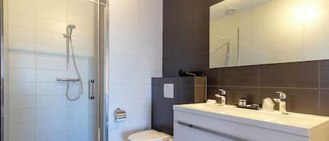 Hair dryer, towels
