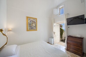 Double Room, Sea View | Minibar, free WiFi, bed sheets - Villa Dalu (Positano)