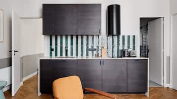 Design Apartment | Private kitchen | Fridge, microwave, stovetop, dishwasher