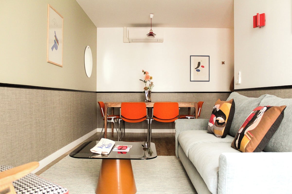 Departamento Deluxe | Ropa de cama de alta calidad, camas con pillow-top y escritorio