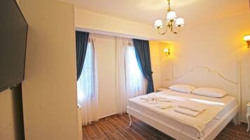 Kamar Double Deluks | Meja kerja, Wi-Fi gratis, dan seprai linen