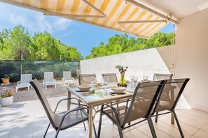Outdoor dining - Holiday Home “Aloe” with Garden, Terraces & Wi-Fi (Son Serra de Marina)