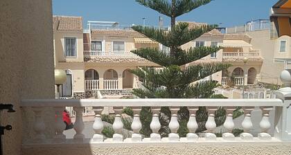 Very bright and fresh bungalow with terrace, swimming pool and close to the best beaches.